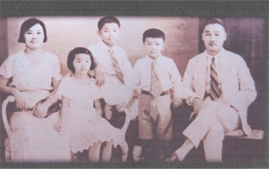 장윤원과 그의 가족 ⓒ김문환